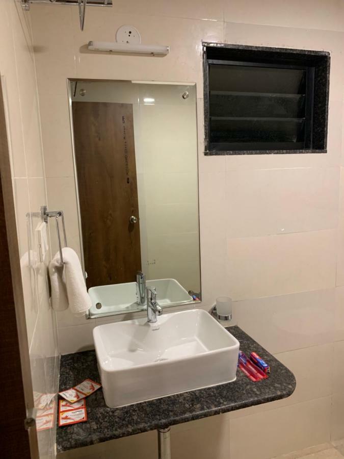 Jn Guestline Hotell Devanahalli Eksteriør bilde